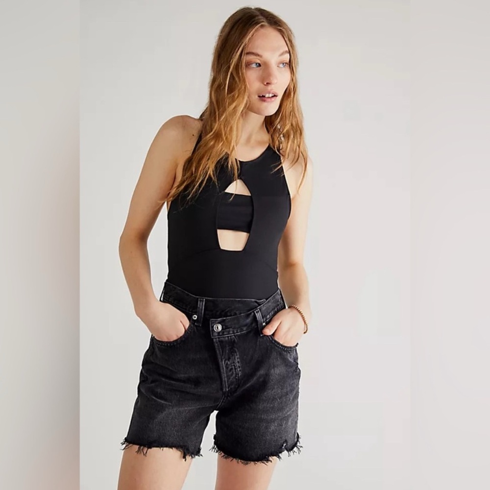 AGOLDE crisscross shorts